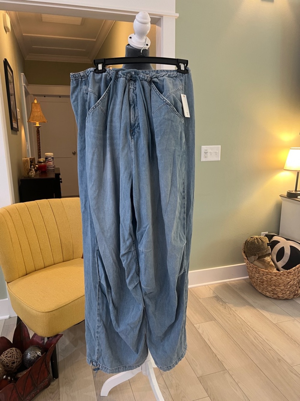 Good American Light Blue Wide Leg Jeans